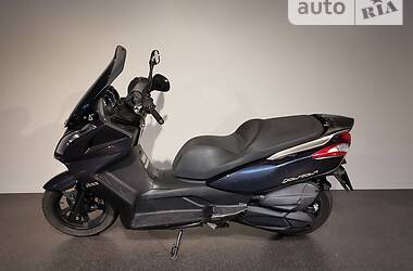 Макси-скутер Kymco Downtown 2009 в Киеве