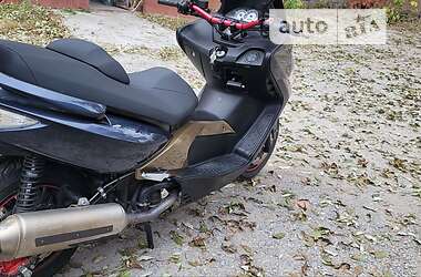 Макси-скутер Kymco Xciting 2010 в 