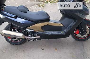 Макси-скутер Kymco Xciting 2010 в 