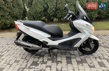 Макси-скутер Kymco Xciting 2015 в 
