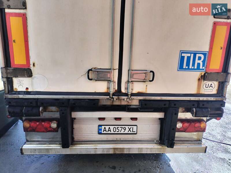 Рефрижератор полуприцеп Lamberet LVFS 2002 в Киеве