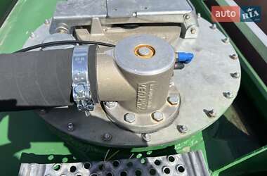 Цистерна Lamberet LVFS 2005 в 