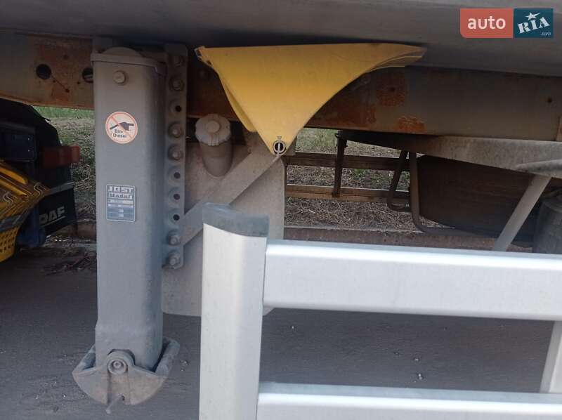 Рефрижератор полуприцеп Lamberet LVFS 2007 в Каменском