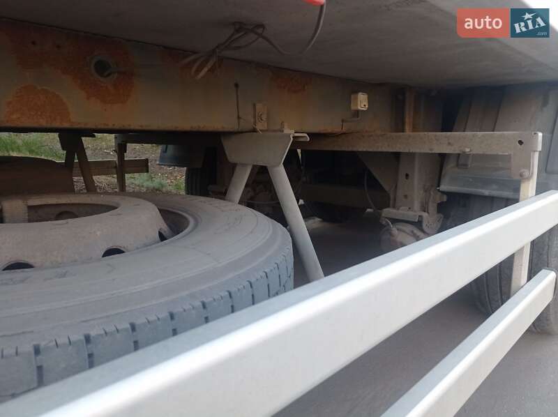 Рефрижератор полуприцеп Lamberet LVFS 2007 в Каменском