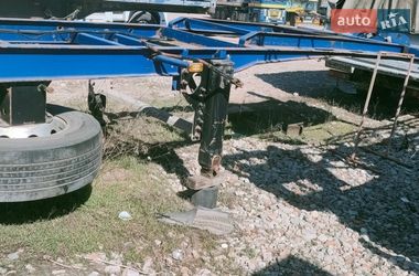 Контейнеровоз полуприцеп Lamberet REF 2002 в Одессе