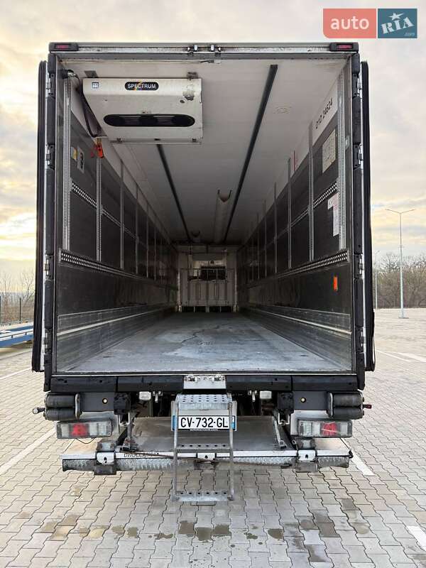 Рефрижератор полуприцеп Lamberet Termo King SMX 2014 в Дубно