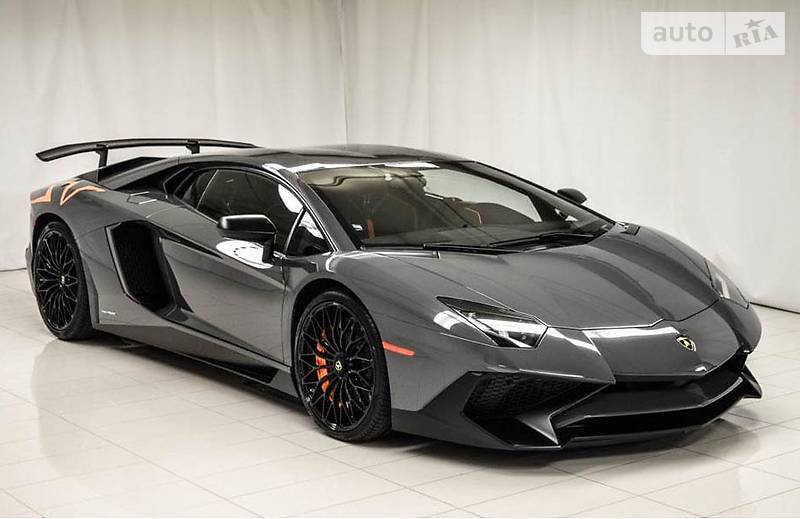 Купе Lamborghini Aventador 2017 в 