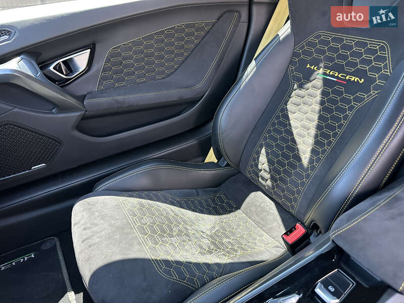 Купе Lamborghini Huracan 2017 в Киеве