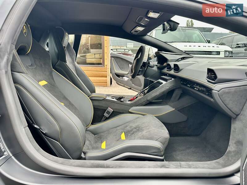 Купе Lamborghini Huracan 2024 в Києві