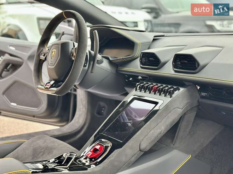 Купе Lamborghini Huracan 2024 в Києві