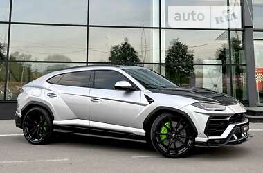 Позашляховик / Кросовер Lamborghini Urus 2020 в  фото 22 Позашляховик / Кросовер Lamborghini Urus 2020 в