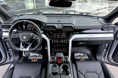 Позашляховик / Кросовер Lamborghini Urus 2020 в  фото 58 Позашляховик / Кросовер Lamborghini Urus 2020 в