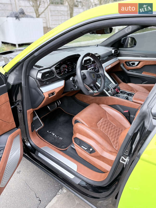 Lamborghini Urus 2020