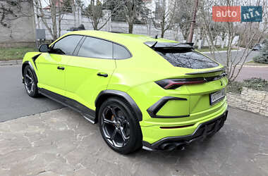 Внедорожник / Кроссовер Lamborghini Urus 2020 в 