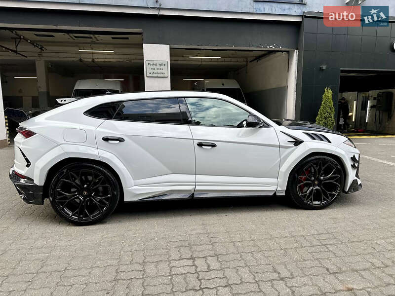 Внедорожник / Кроссовер Lamborghini Urus 2022 в Киеве