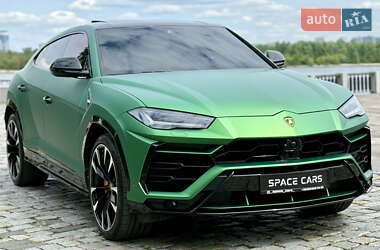 Внедорожник / Кроссовер Lamborghini Urus 2020 в 