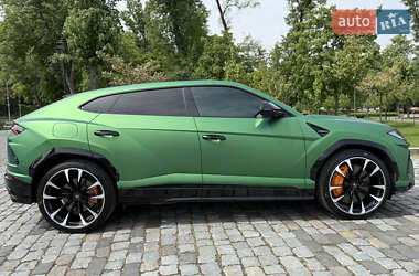 Внедорожник / Кроссовер Lamborghini Urus 2020 в 
