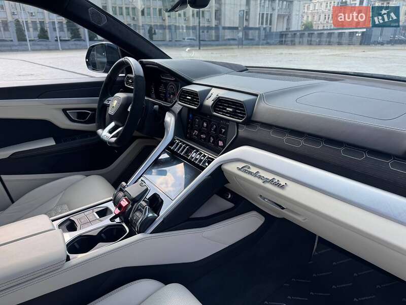 Внедорожник / Кроссовер Lamborghini Urus 2019 в Киеве фото 29 Внедорожник / Кроссовер Lamborghini Urus 2019 в Киеве