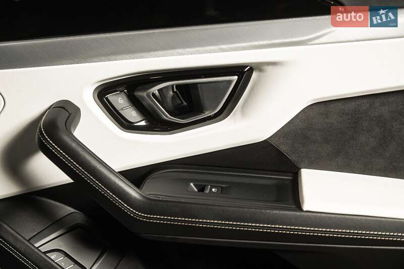 Внедорожник / Кроссовер Lamborghini Urus 2018 в Одессе