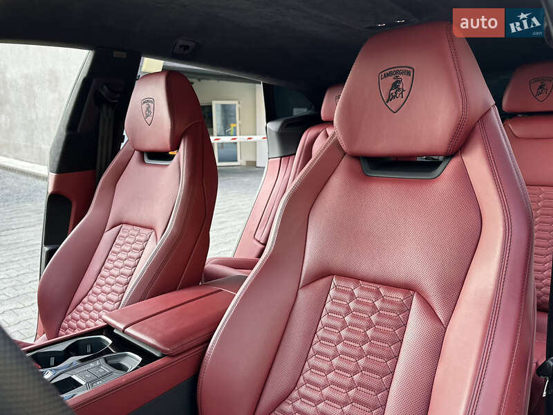 Позашляховик / Кросовер Lamborghini Urus 2019 в Києві