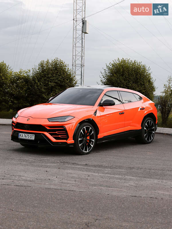 Внедорожник / Кроссовер Lamborghini Urus 2019 в Киеве фото 4 Внедорожник / Кроссовер Lamborghini Urus 2019 в Киеве