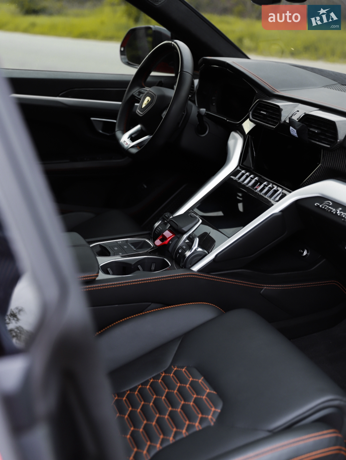 2019 Lamborghini Urus Concept - мініатюра 29