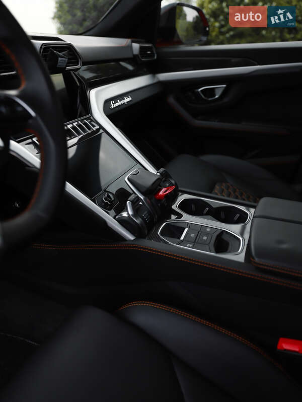 Внедорожник / Кроссовер Lamborghini Urus 2019 в Киеве фото 33 Внедорожник / Кроссовер Lamborghini Urus 2019 в Киеве