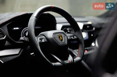 Внедорожник / Кроссовер Lamborghini Urus 2022 в 