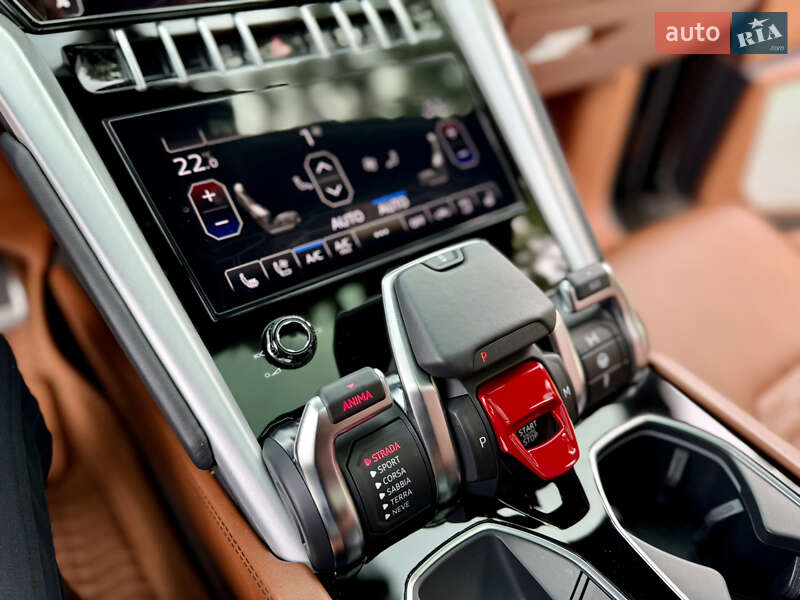 Внедорожник / Кроссовер Lamborghini Urus 2020 в Киеве