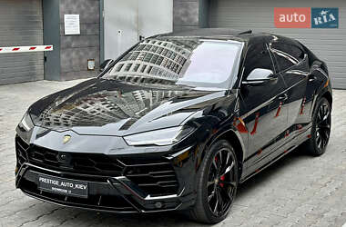 Внедорожник / Кроссовер Lamborghini Urus 2020 в 