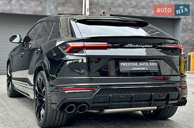 Внедорожник / Кроссовер Lamborghini Urus 2020 в 