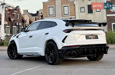 Внедорожник / Кроссовер Lamborghini Urus 2022 в 