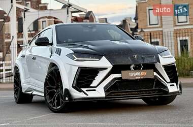 Внедорожник / Кроссовер Lamborghini Urus 2022 в 