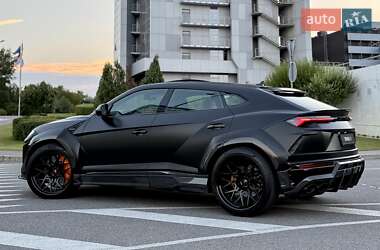 Внедорожник / Кроссовер Lamborghini Urus 2021 в 
