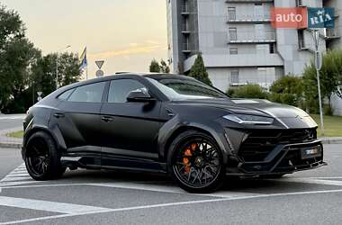 Внедорожник / Кроссовер Lamborghini Urus 2021 в 