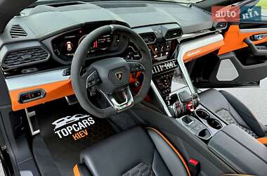 Внедорожник / Кроссовер Lamborghini Urus 2021 в 