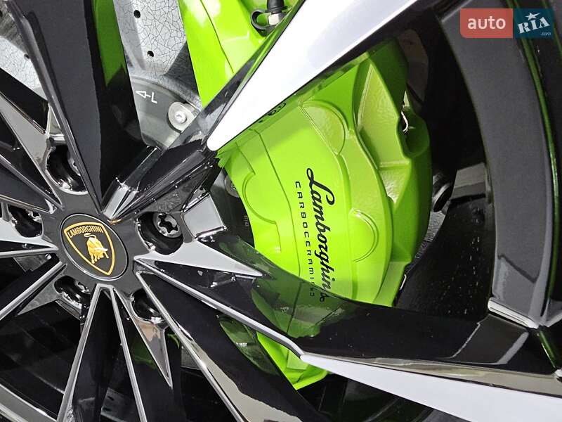 Внедорожник / Кроссовер Lamborghini Urus 2024 в Киеве