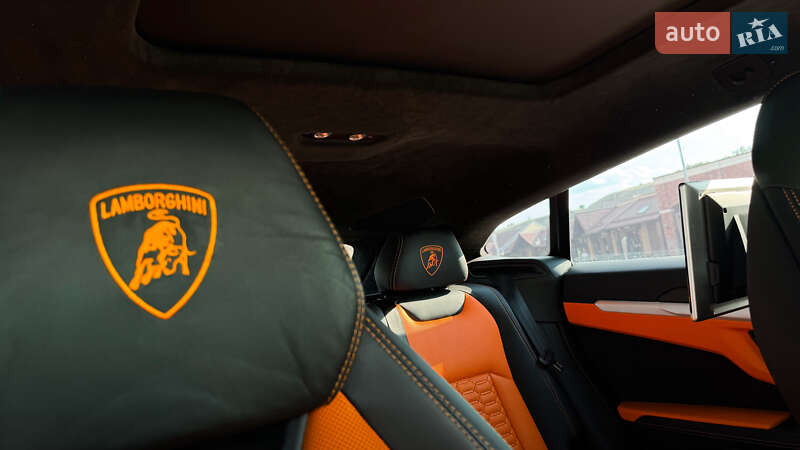 Внедорожник / Кроссовер Lamborghini Urus 2019 в Киеве
