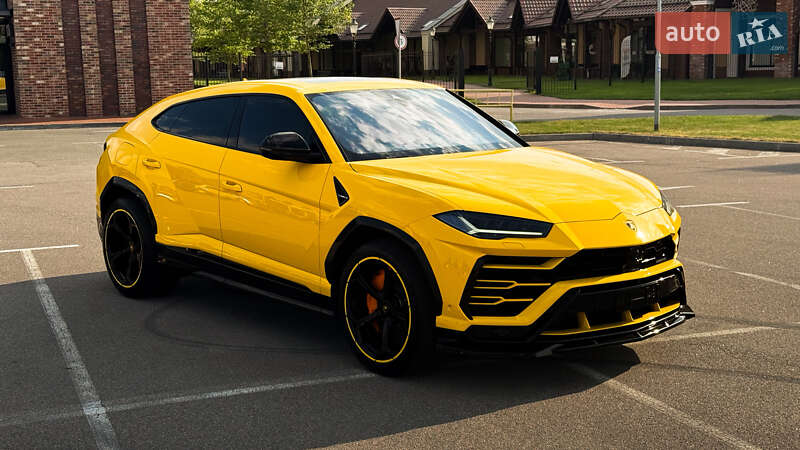 Внедорожник / Кроссовер Lamborghini Urus 2019 в Киеве