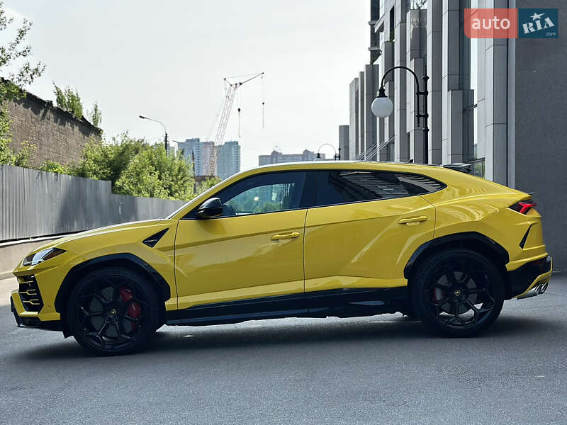 Внедорожник / Кроссовер Lamborghini Urus 2019 в Киеве
