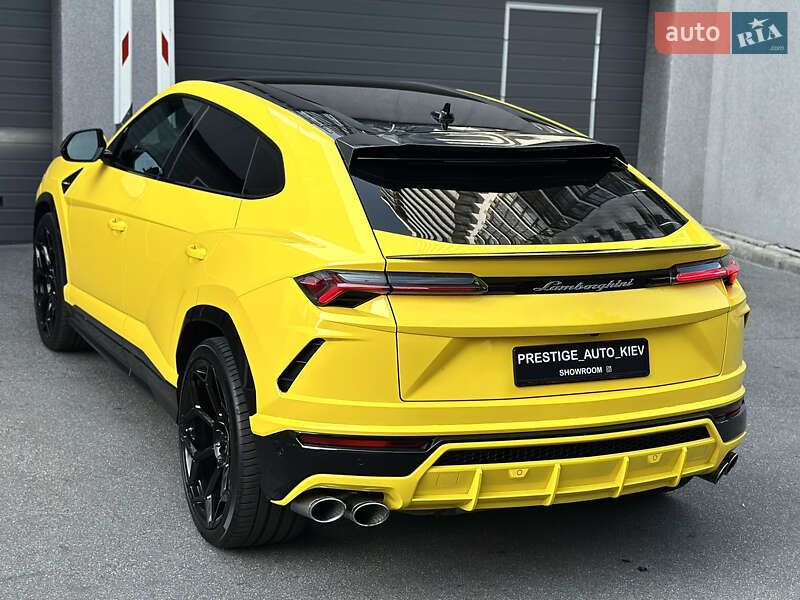 Внедорожник / Кроссовер Lamborghini Urus 2019 в Киеве