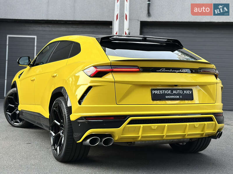Внедорожник / Кроссовер Lamborghini Urus 2019 в Киеве