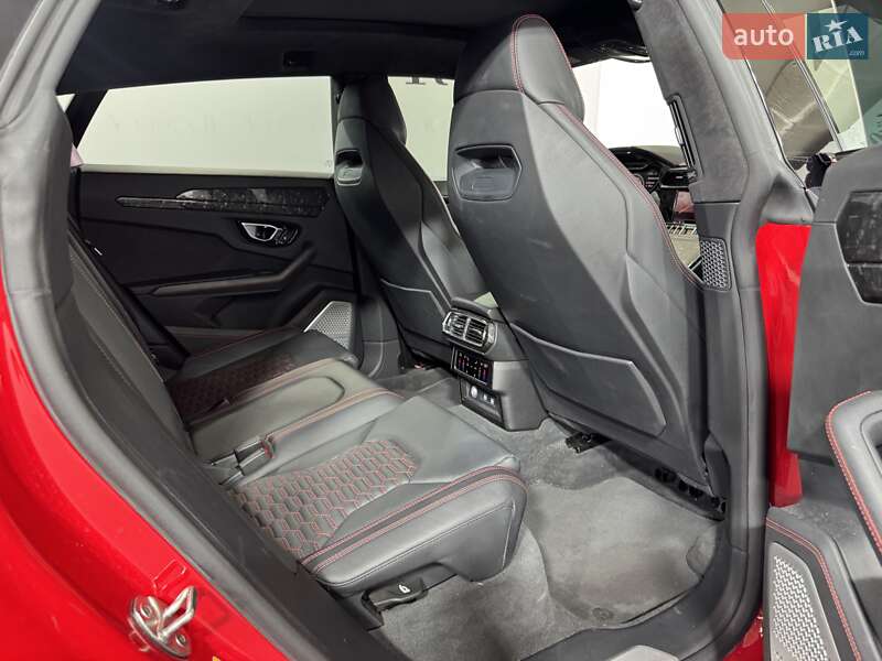 Внедорожник / Кроссовер Lamborghini Urus 2021 в Киеве