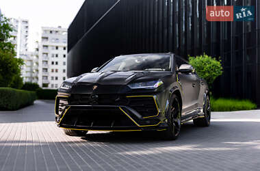 Внедорожник / Кроссовер Lamborghini Urus 2020 в 