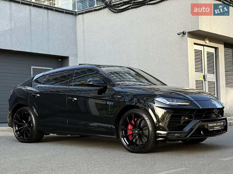 Внедорожник / Кроссовер Lamborghini Urus 2020 в Киеве