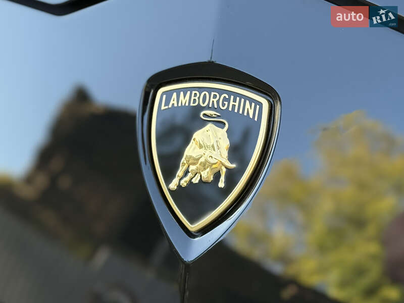 Внедорожник / Кроссовер Lamborghini Urus 2020 в Киеве