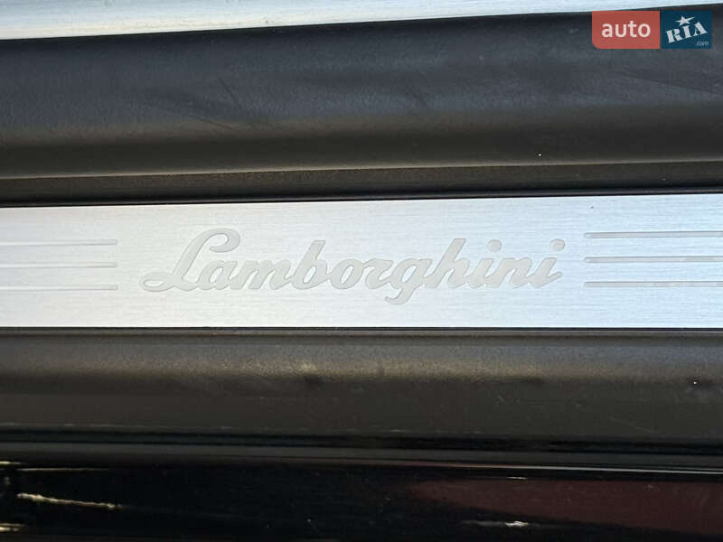 Внедорожник / Кроссовер Lamborghini Urus 2020 в Киеве