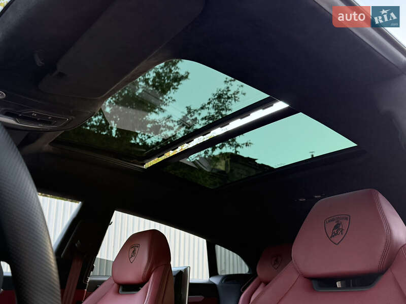 Внедорожник / Кроссовер Lamborghini Urus 2020 в Киеве