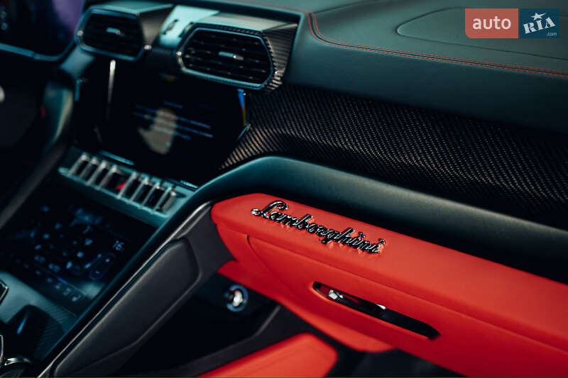 Внедорожник / Кроссовер Lamborghini Urus 2021 в Киеве