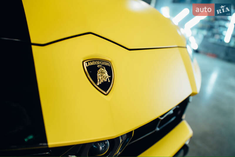 Внедорожник / Кроссовер Lamborghini Urus 2021 в Киеве